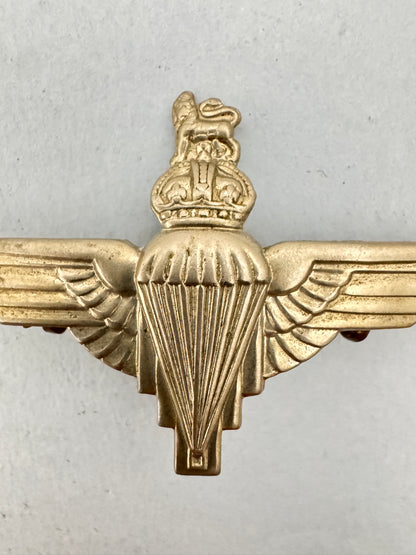 WW2 British Army Parachute Regiment Cap Badge