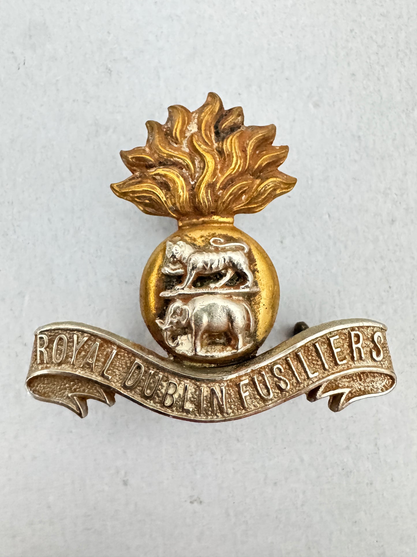 British Army Royal Dublin Fusiliers Cap Badge with Lugs