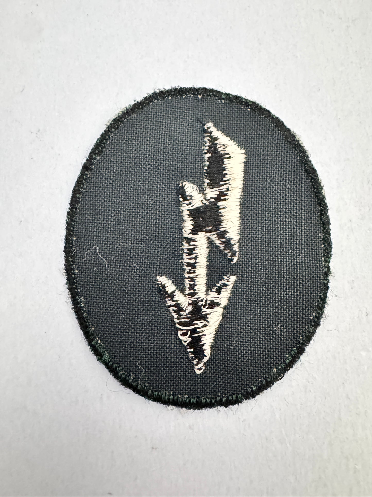 WW2 German Army Infantry Signals Blitz Arm Badge