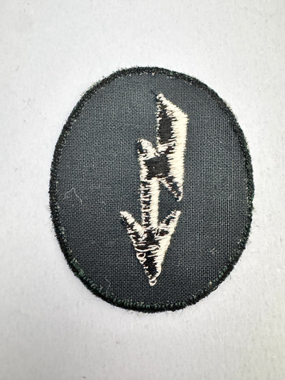 WW2 German Army Infantry Signals Blitz Arm Badge