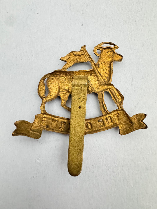 WW1 British Army Queen's Royal Regiment (West Surrey) Economy Cap Badge