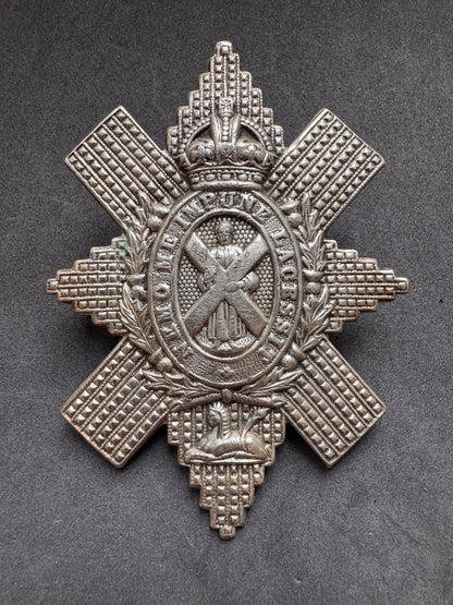 Photo 1 of WW2 British Army Royal Highland Regiment Black Watch Cap Badge - collectible militaria item