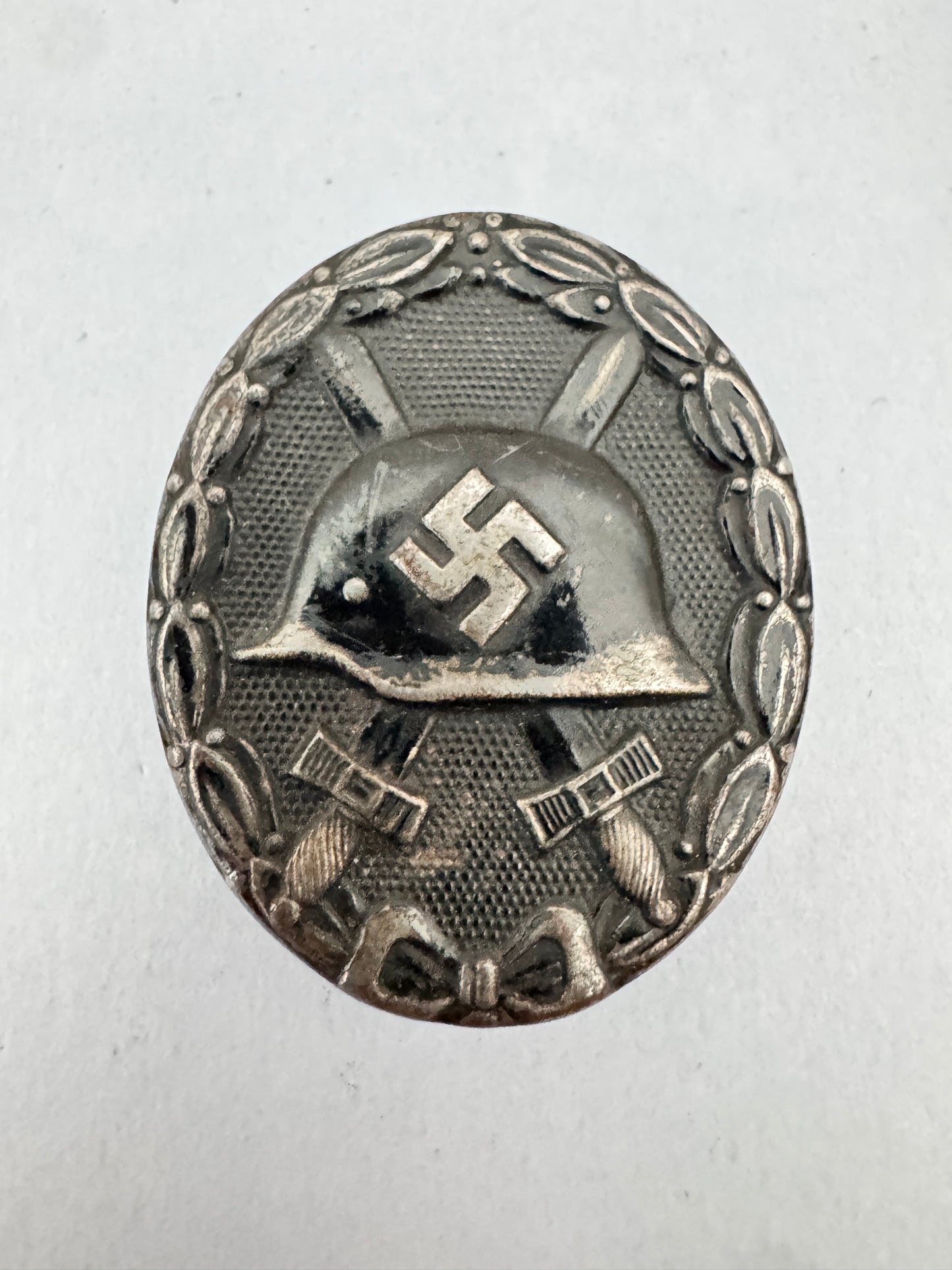 Black Wound Badge with Issue Packet