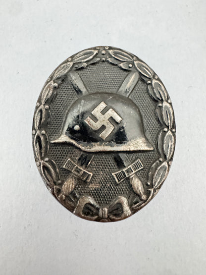 Black Wound Badge with Issue Packet