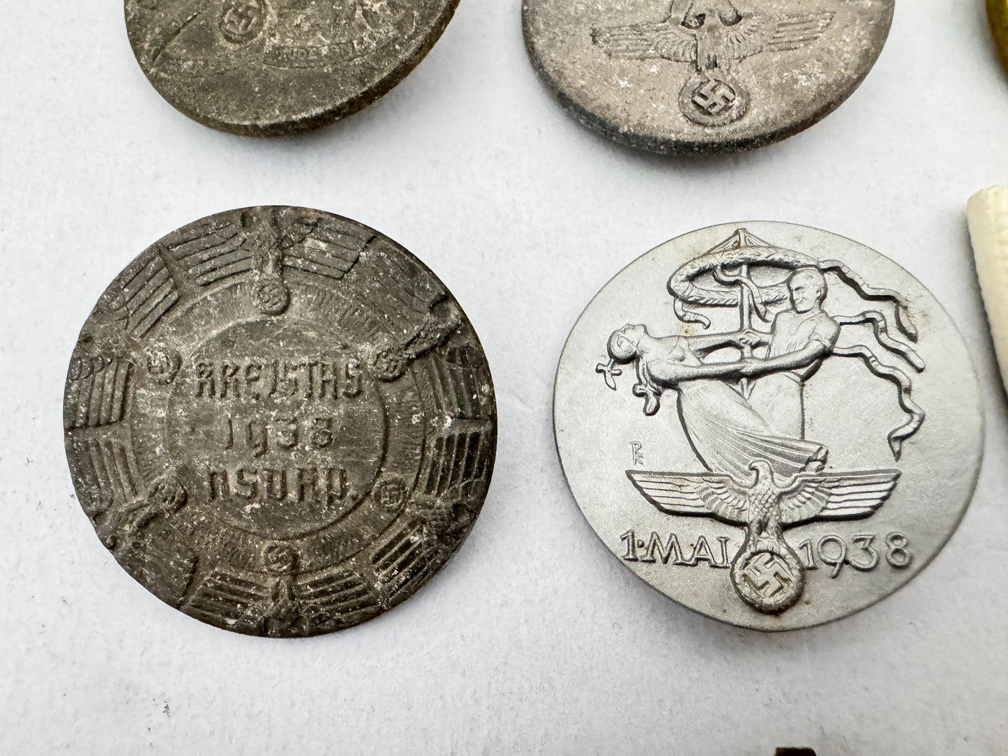 Third Reich Germany, Tinnies and Day Badges