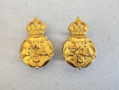 British Women's Royal Army Corps Officer's Gilt Collar Badges GAUNT