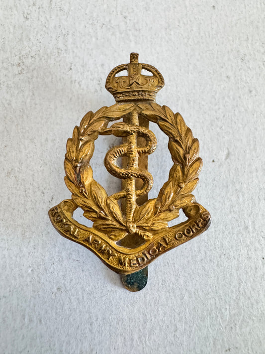 WW2 British Royal Army Medical Corps Cap Badge RAMC