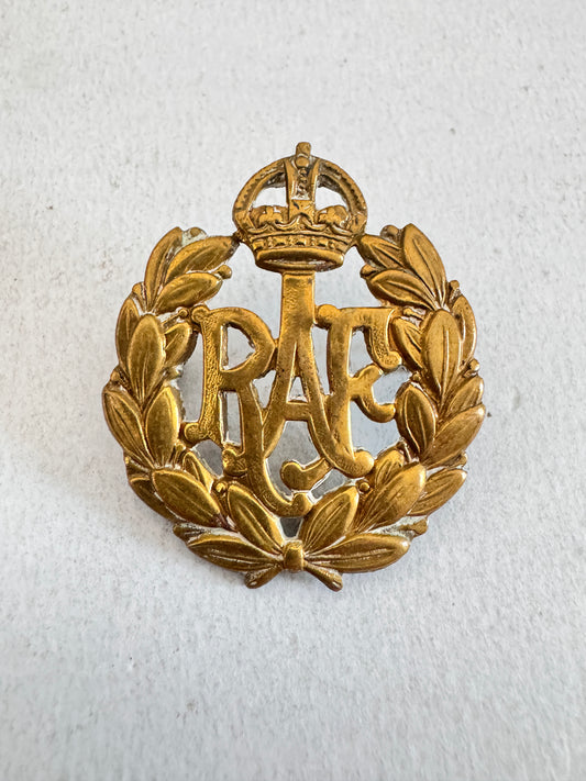 WW2 British Royal Air Force Cap Badge RAF