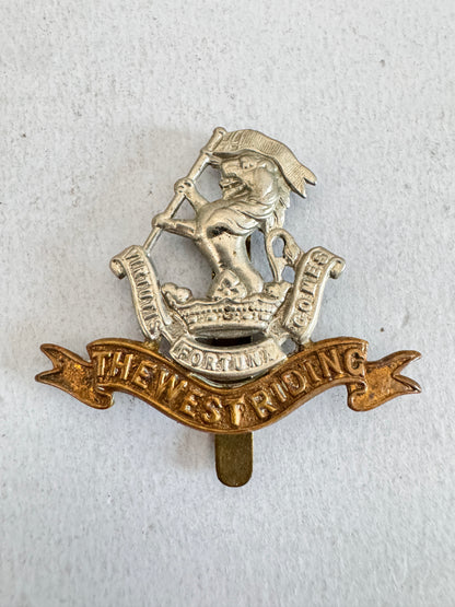 WW2 British Army West Riding Regiment Cap Badge