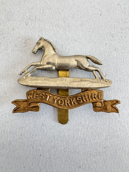 WW2 British Army West Yorkshire Regiment Cap Badge