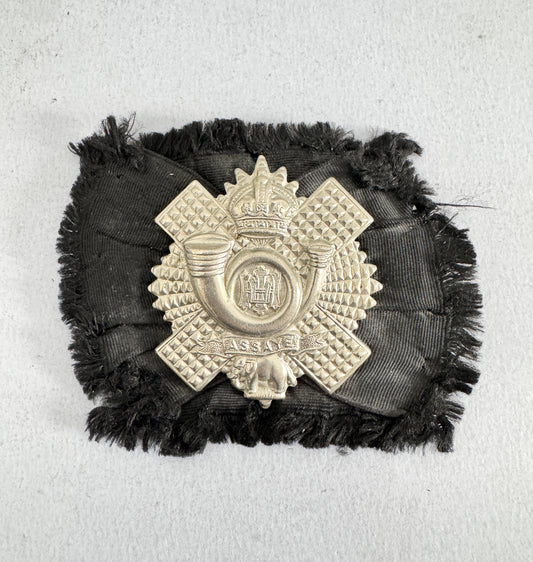 WW2 British Army Highland Light Infantry Regiment Glengarry Cap Badge