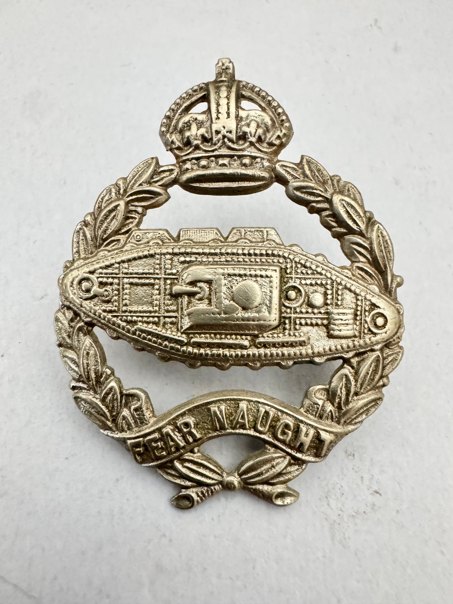 WW2 British Army Royal Tank Regiment Cap Badge RTR