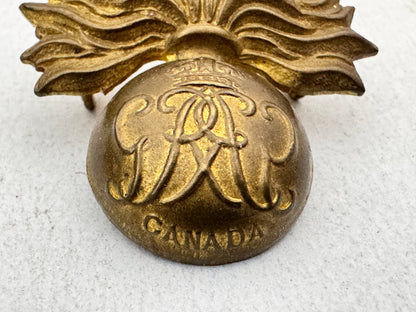 WW2 Canadian Army Grenadier Guards Cap Badge