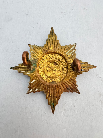 WW2 British Army Irish Guards Cap Badge