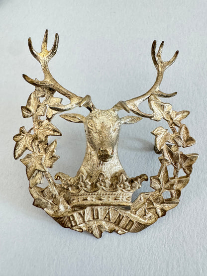 WW2 British Army Gordon Highlanders Officer's Glengarry Cap Badge