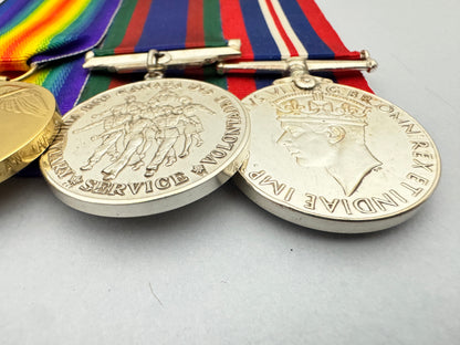WW1 Canadian Army Officer Medal Bar & Memorial Cross Cased