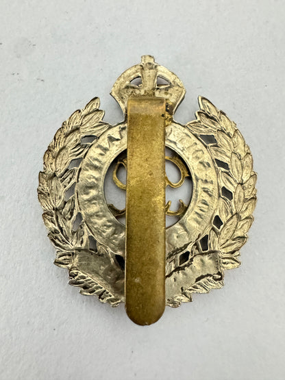WW2 British Army Royal Engineers Warrant Officer Cap Badge RE WO