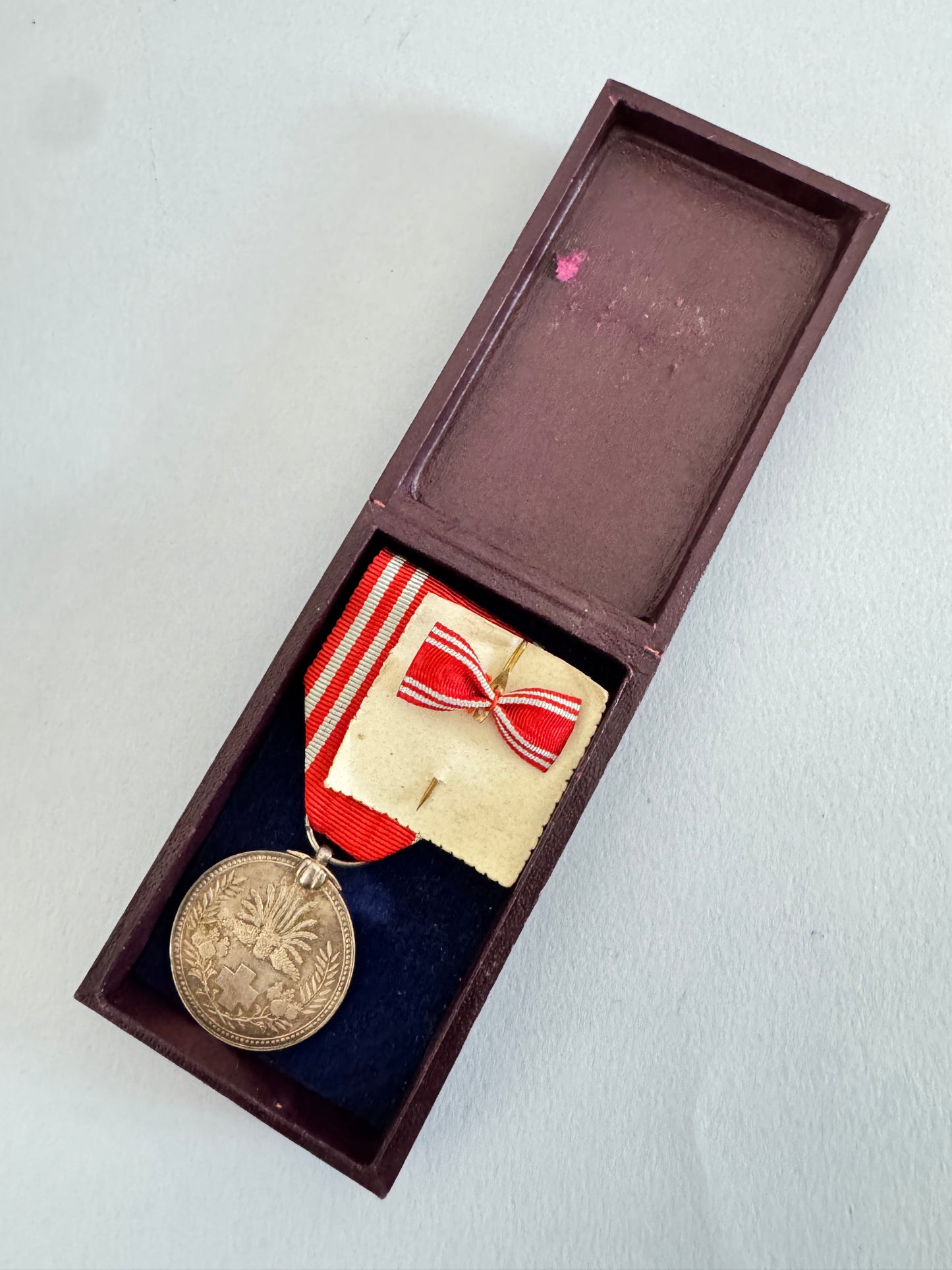 WW2 Japanese Red Cross Silver Medal & Lapel Pin Issue Box