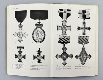 The Medals Decorations & Orders of the Great War 1914-1918 Book Purves
