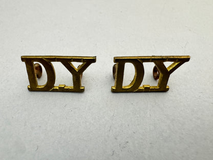 WW2 British Army Derbyshire Yeomanry Officer's Shoulder Title Badges