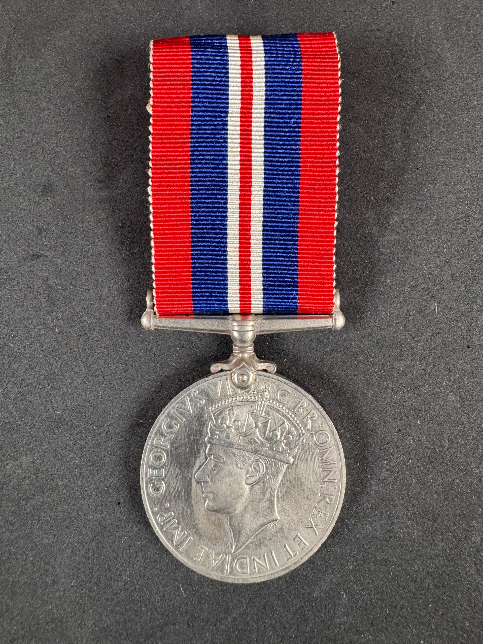 Photo 1 of WW2 British The 1939 - 1945 War Medal - collectible militaria item