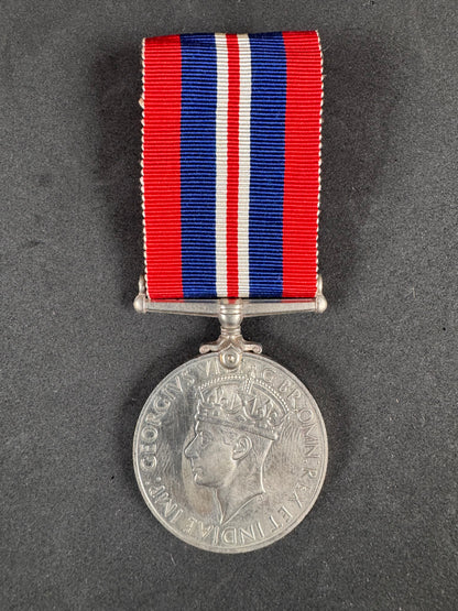 Photo 1 of WW2 British The 1939 - 1945 War Medal - collectible militaria item