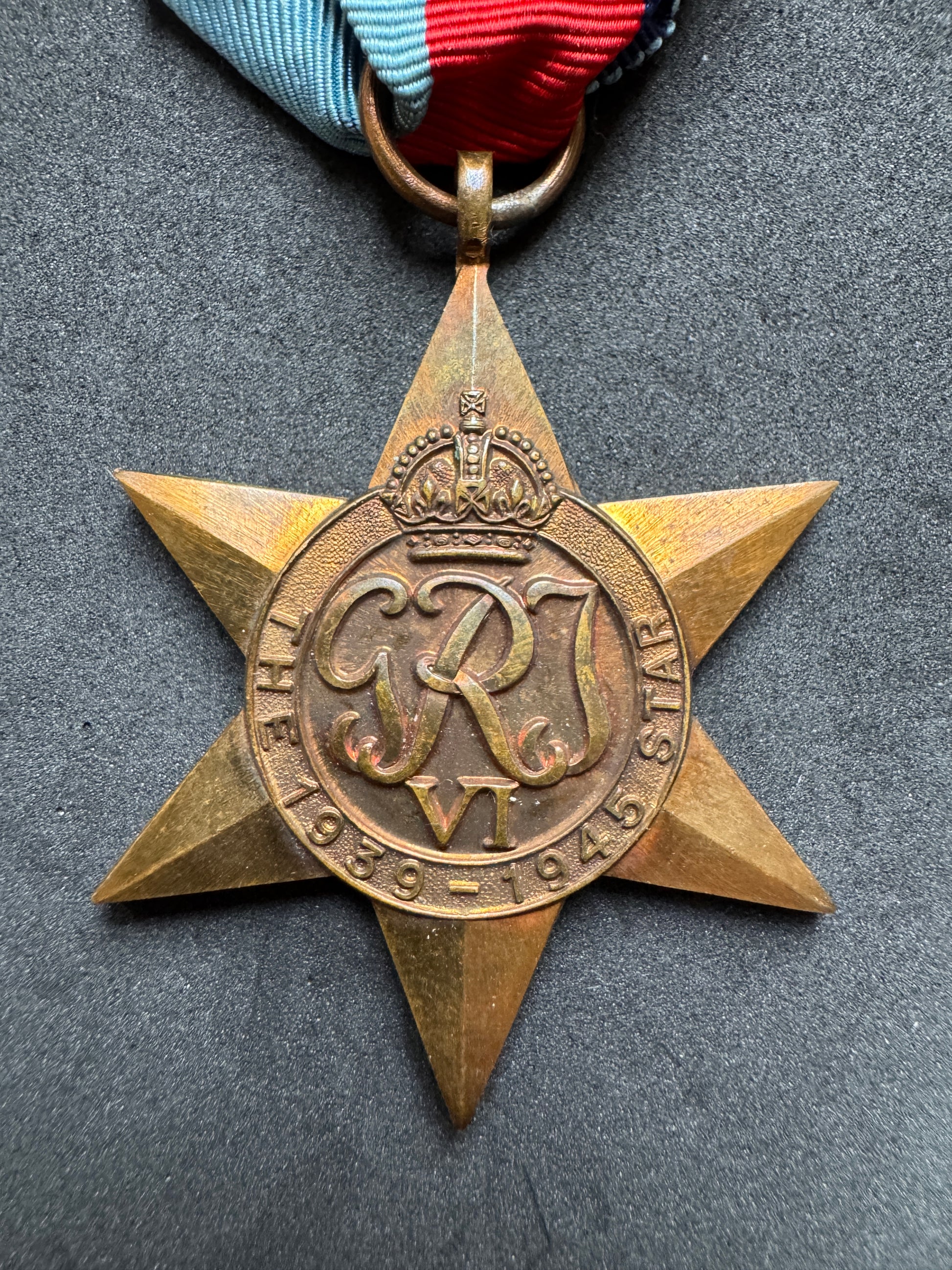 Photo 2 of WW2 British 1939 - 1945 Star Campaign Medal - collectible militaria item