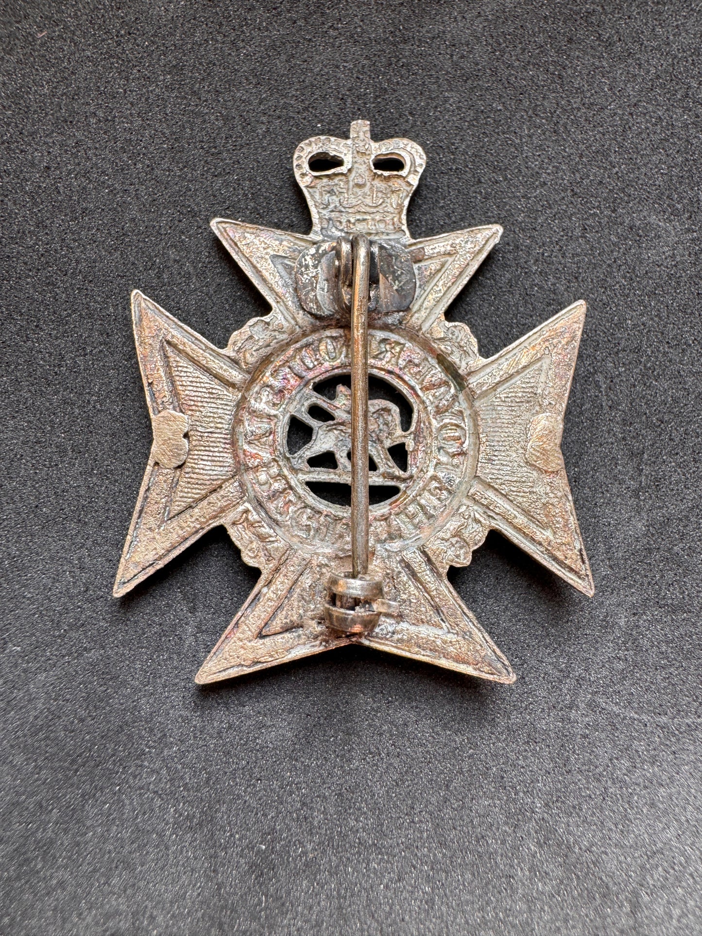 Photo 2 of After WW2 Royal Rhodesian Regiment Cap Badge - collectible militaria item