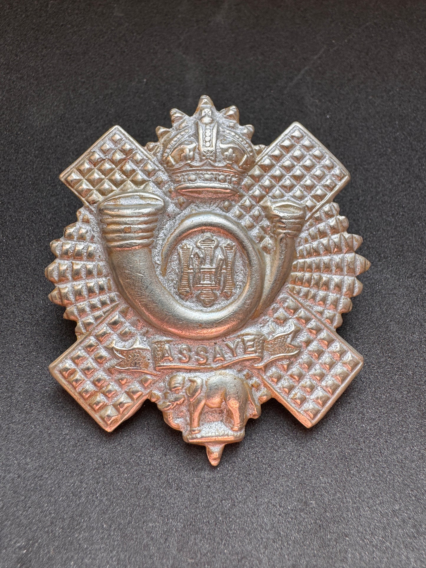 Photo 1 of WW2 British Army Highland Light Infantry Cap Badge HLI - collectible militaria item