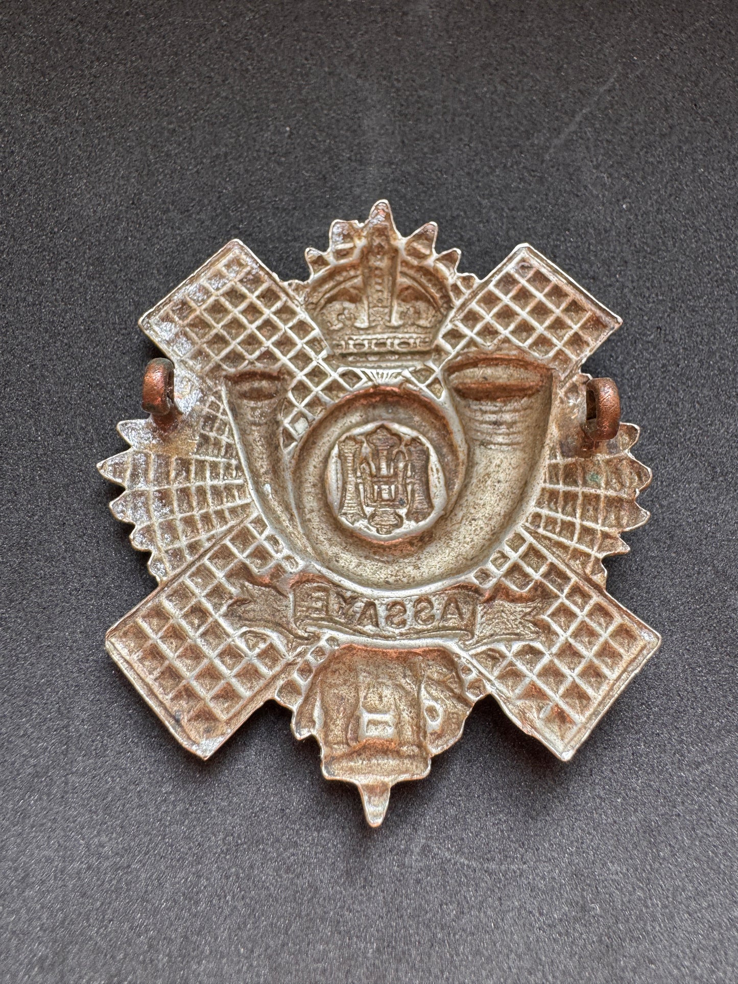 Photo 2 of WW2 British Army Highland Light Infantry Cap Badge HLI - collectible militaria item