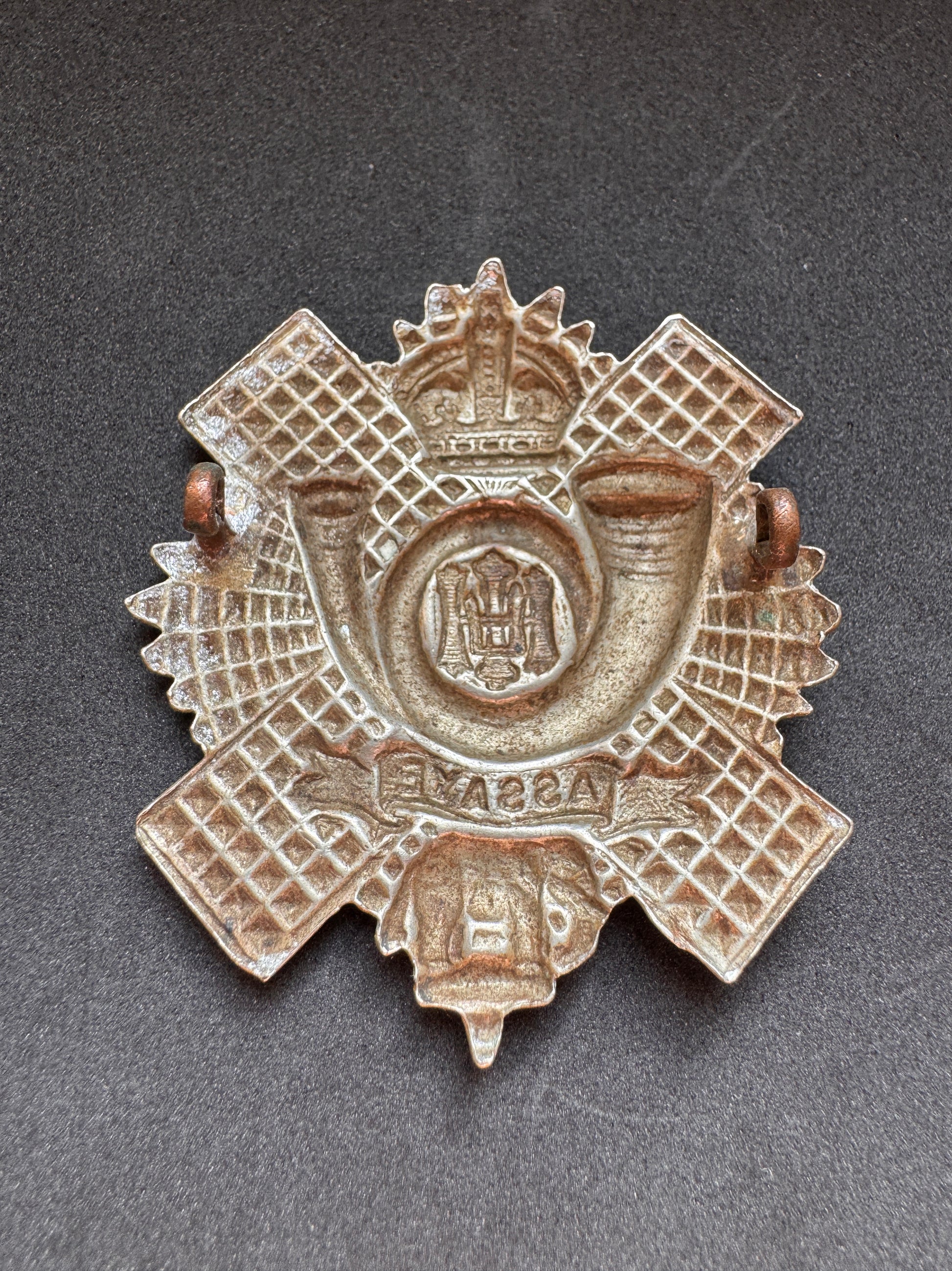 Photo 2 of WW2 British Army Highland Light Infantry Cap Badge HLI - collectible militaria item