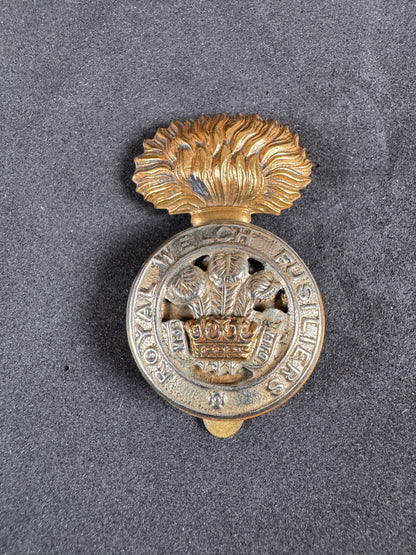Photo 1 of WW2 British Army Royal Welch (Welsh) Fusiliers Cap Badge - collectible militaria item