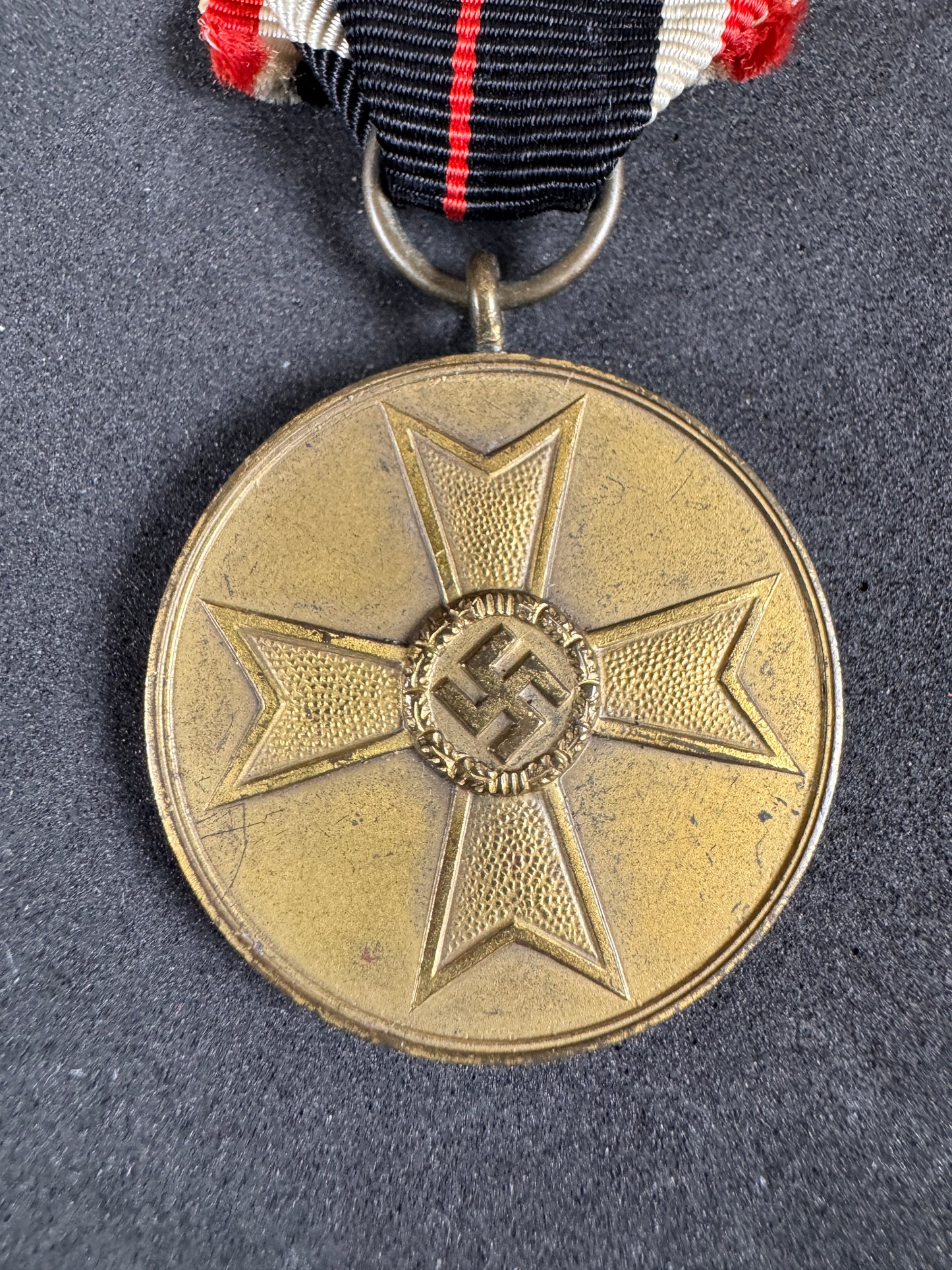 Photo 3 of WW2 German War Service Merit Medal - collectible militaria item