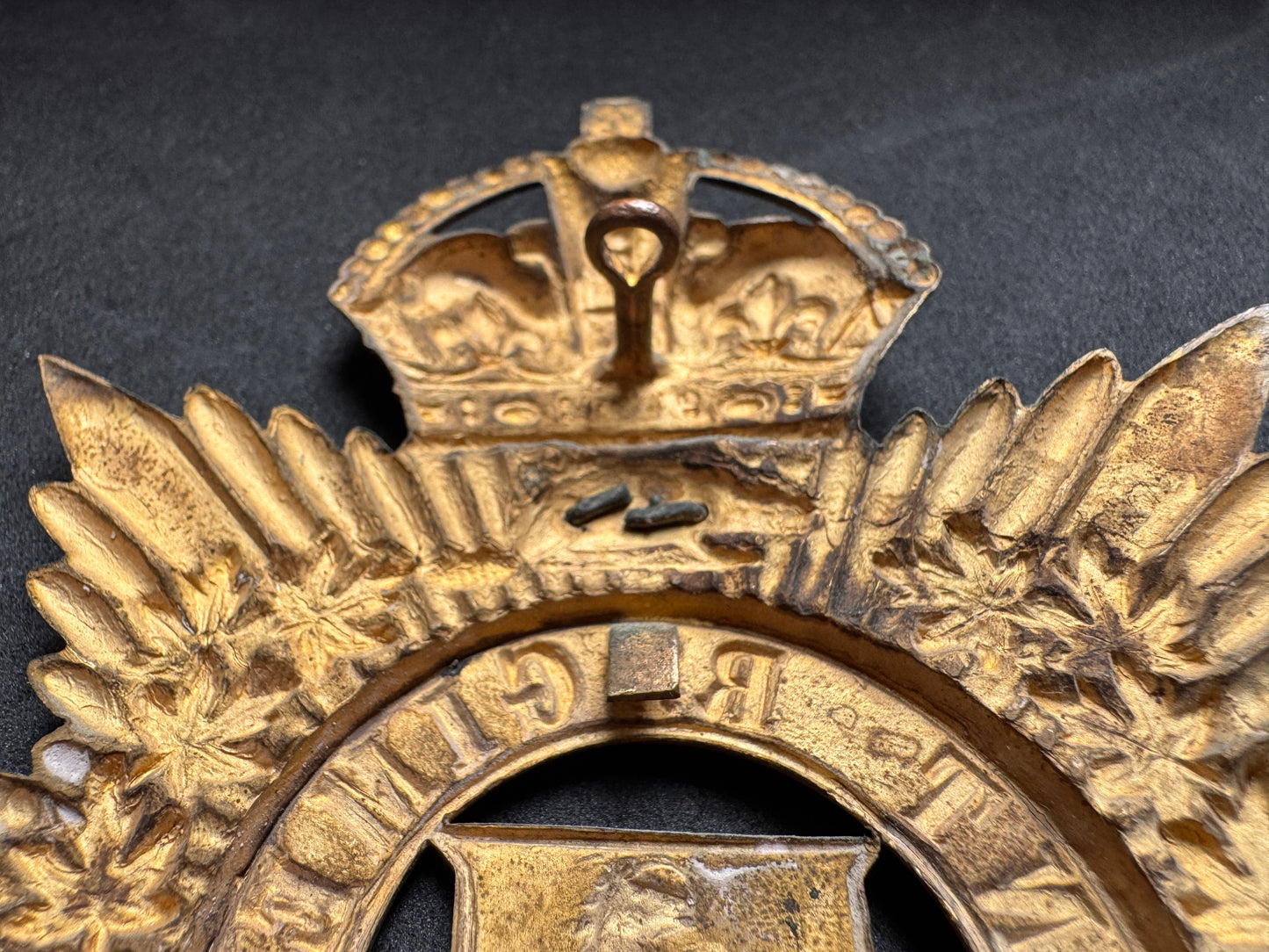Photo 6 of WW1 Canadian Army 24th (XXIV) Kent Regiment Officer's Helmet Plate - collectible militaria item