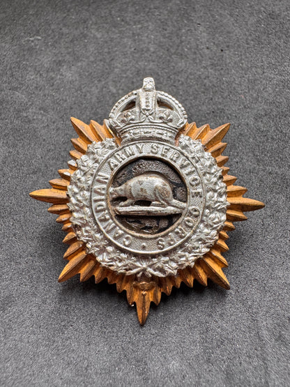 Photo 1 of WW1 Canadian Army Service Corps Officer's Cap Badge - collectible militaria item