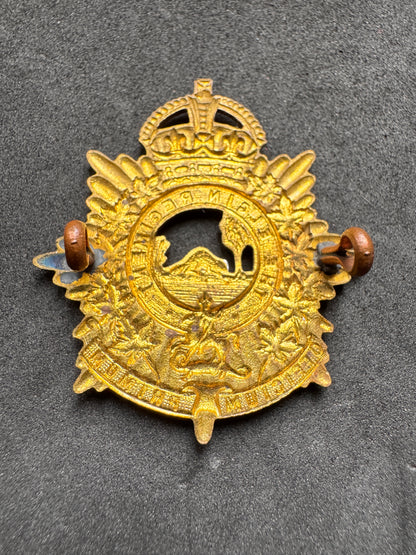 Photo 2 of WW2 Canadian Army Elgin Regiment Cap Badge - collectible militaria item