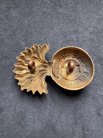 Photo 2 of WW1 Canadian Army 105th Saskatoon Fusiliers Officer's Uniform Collar Badge - collectible militaria item