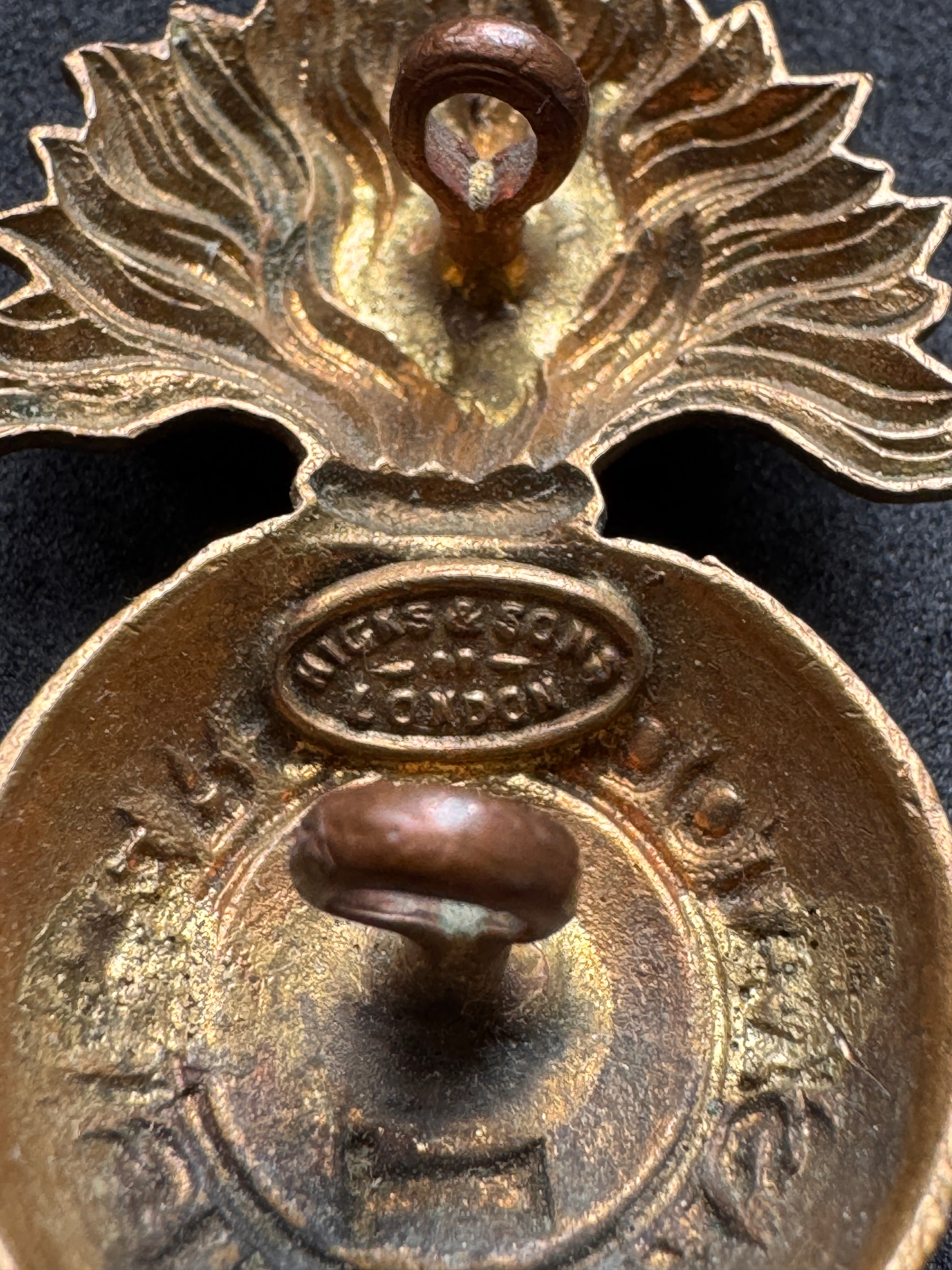 Photo 3 of WW1 Canadian Army 105th Saskatoon Fusiliers Officer's Uniform Collar Badge - collectible militaria item