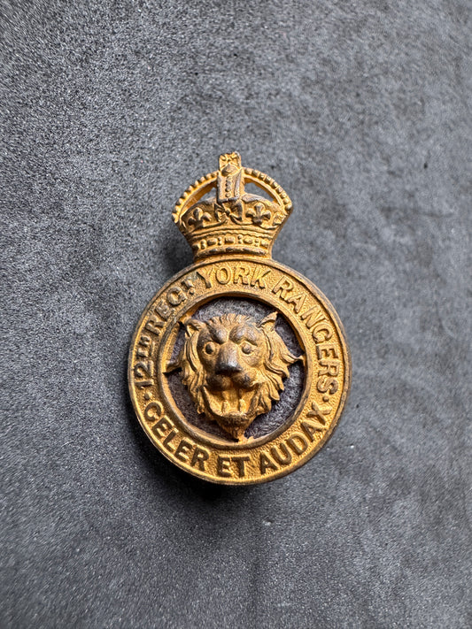 Photo 1 of WW1 Canadian Army 12th Regiment York Rangers Officer's Uniform Collar Badge - collectible militaria item