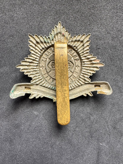 Photo 2 of WW1 British Army 4th Royal Irish Dragoon Guards Cap Badge - collectible militaria item