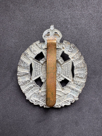 Photo 2 of WW2 British Army Rifle Brigade Cap Badge - collectible militaria item