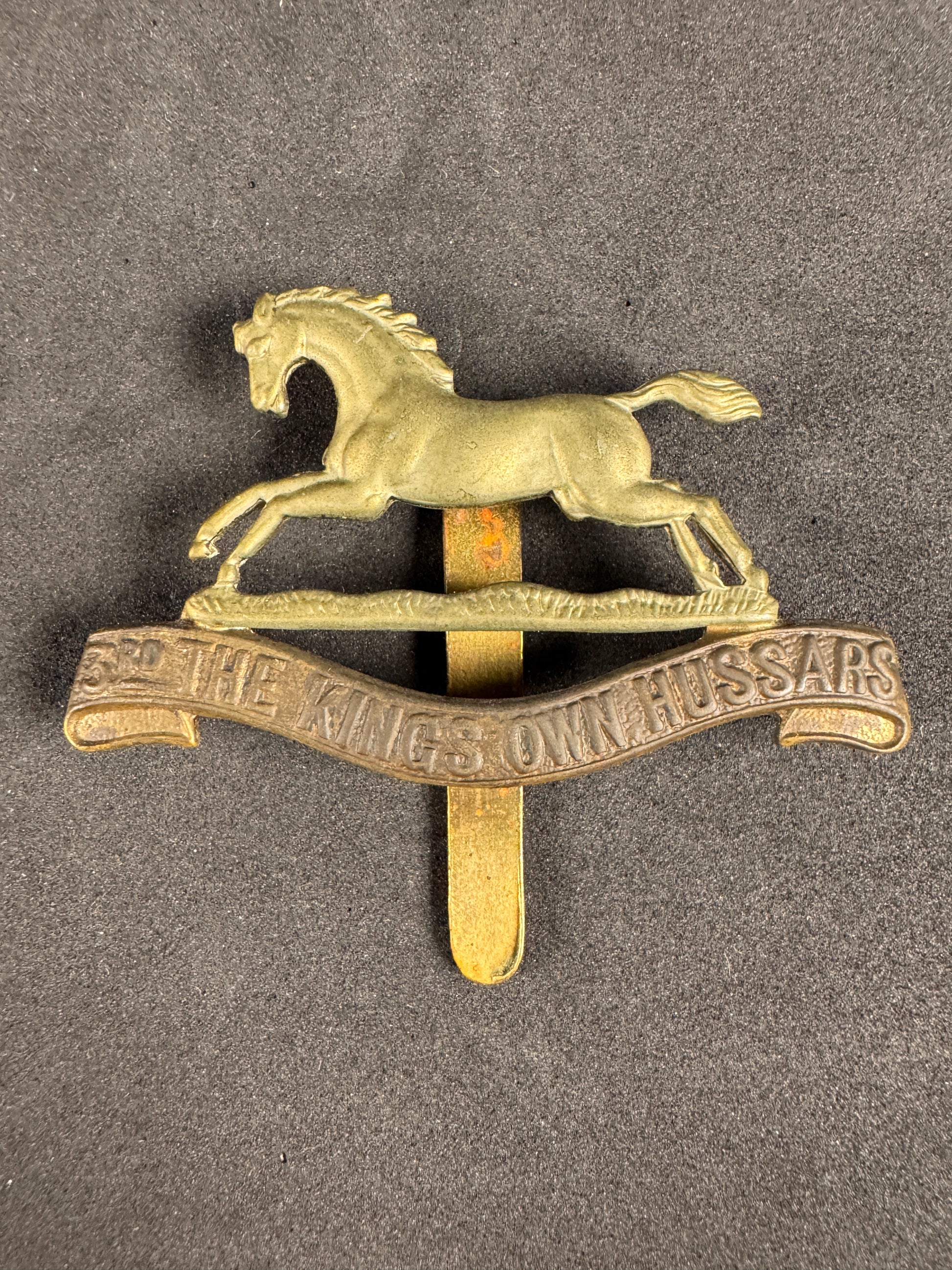 Photo 1 of WW2 British Army 3rd King's Own Hussars Cap Badge - collectible militaria item