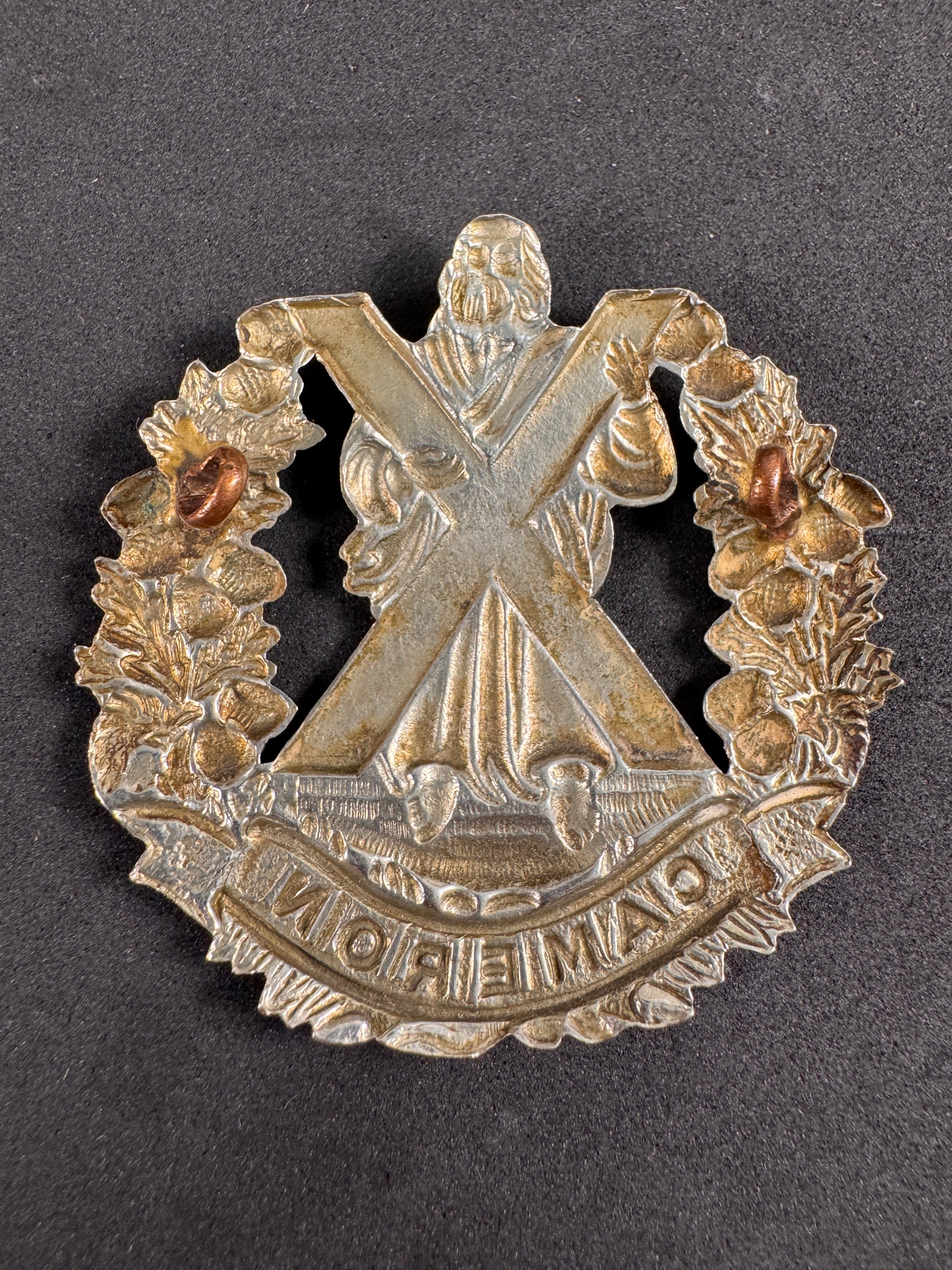 Photo 2 of WW2 British Army Cameron Highlanders Glengarry Cap Badge - collectible militaria item