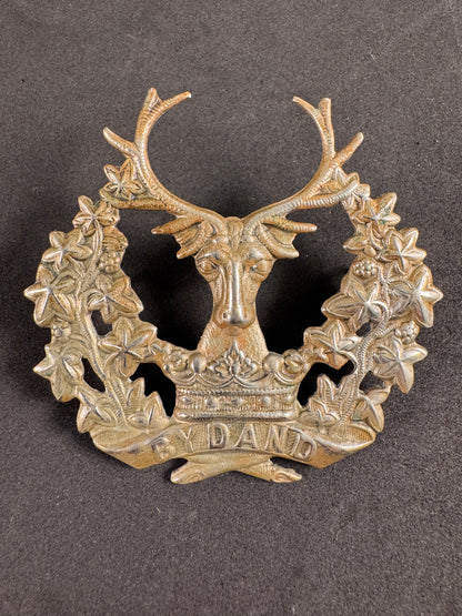 Photo 1 of WW2 British Army Gordon Highlanders Glengarry Cap Badge - collectible militaria item