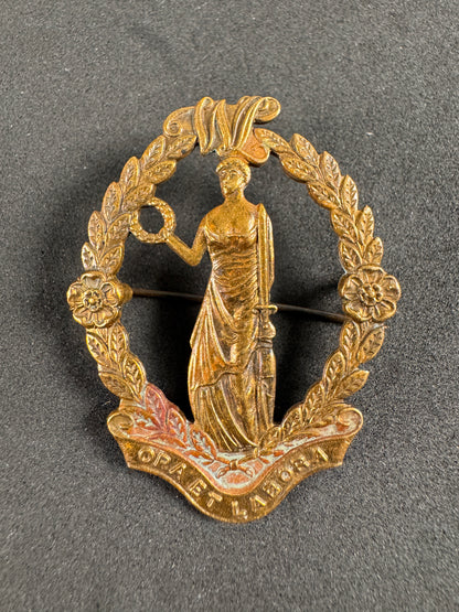 Photo 1 of WW1 British Women’s Legion (WL) Cap Badge - collectible militaria item