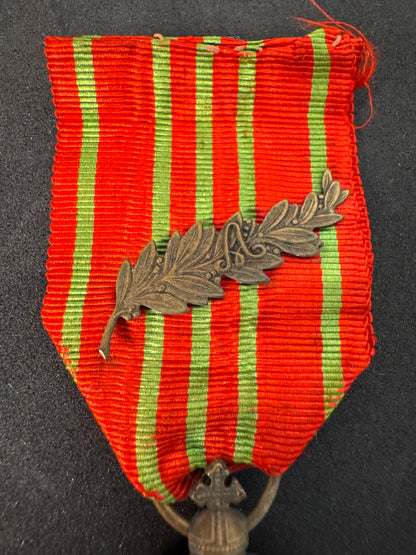 Photo 3 of Belgian Croix de Guerre 1914-1918 with Palm - WWI Valor Decoration Medal - collectible militaria item