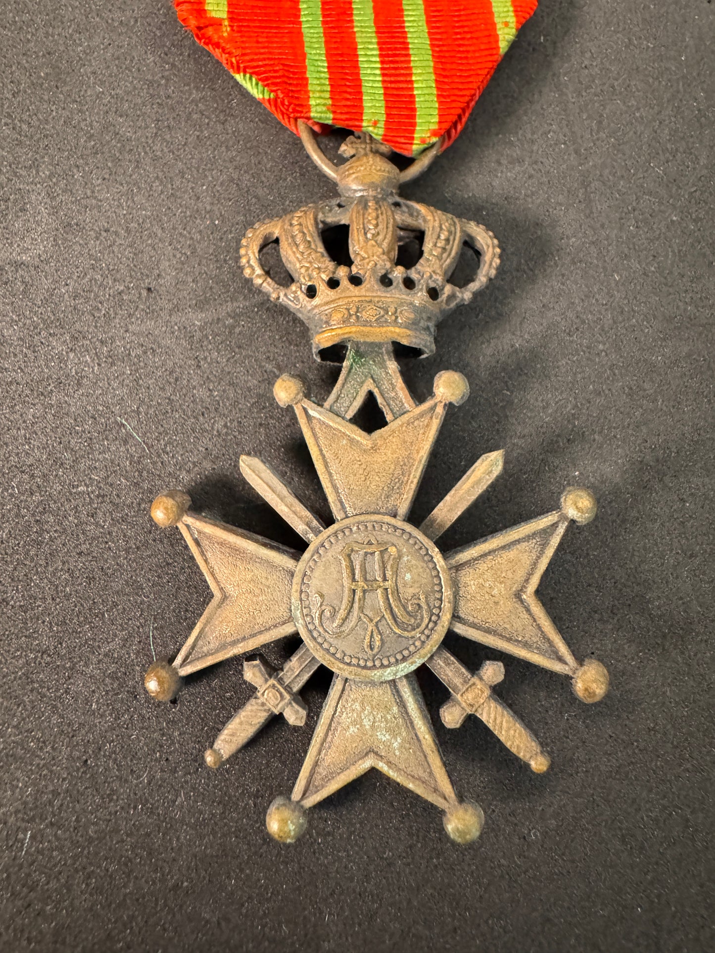 Photo 4 of Belgian Croix de Guerre 1914-1918 with Palm - WWI Valor Decoration Medal - collectible militaria item