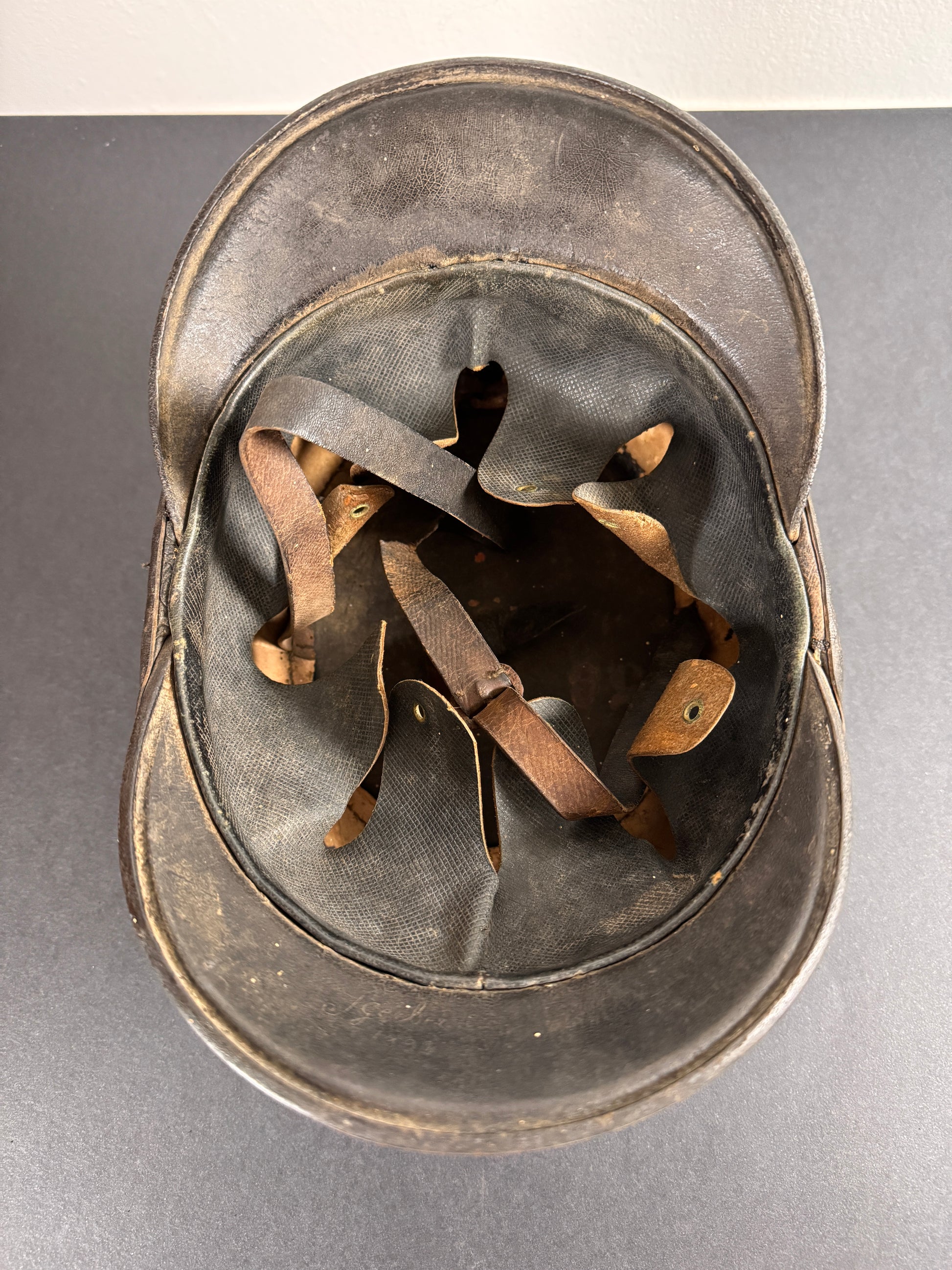 Photo 8 of Antique 19th Century Swiss Infantry Shako - 21st Infantry Regiment - collectible militaria item