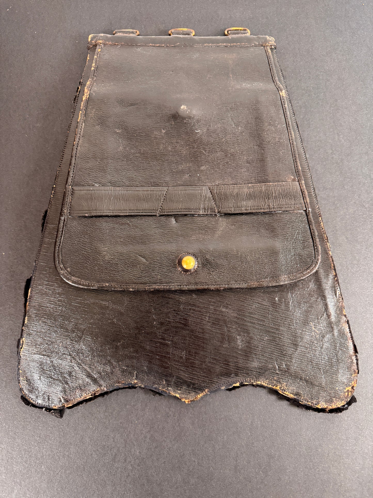 Photo 5 of Victorian British Royal Artillery Officer’s Full Dress Sabretache - collectible militaria item