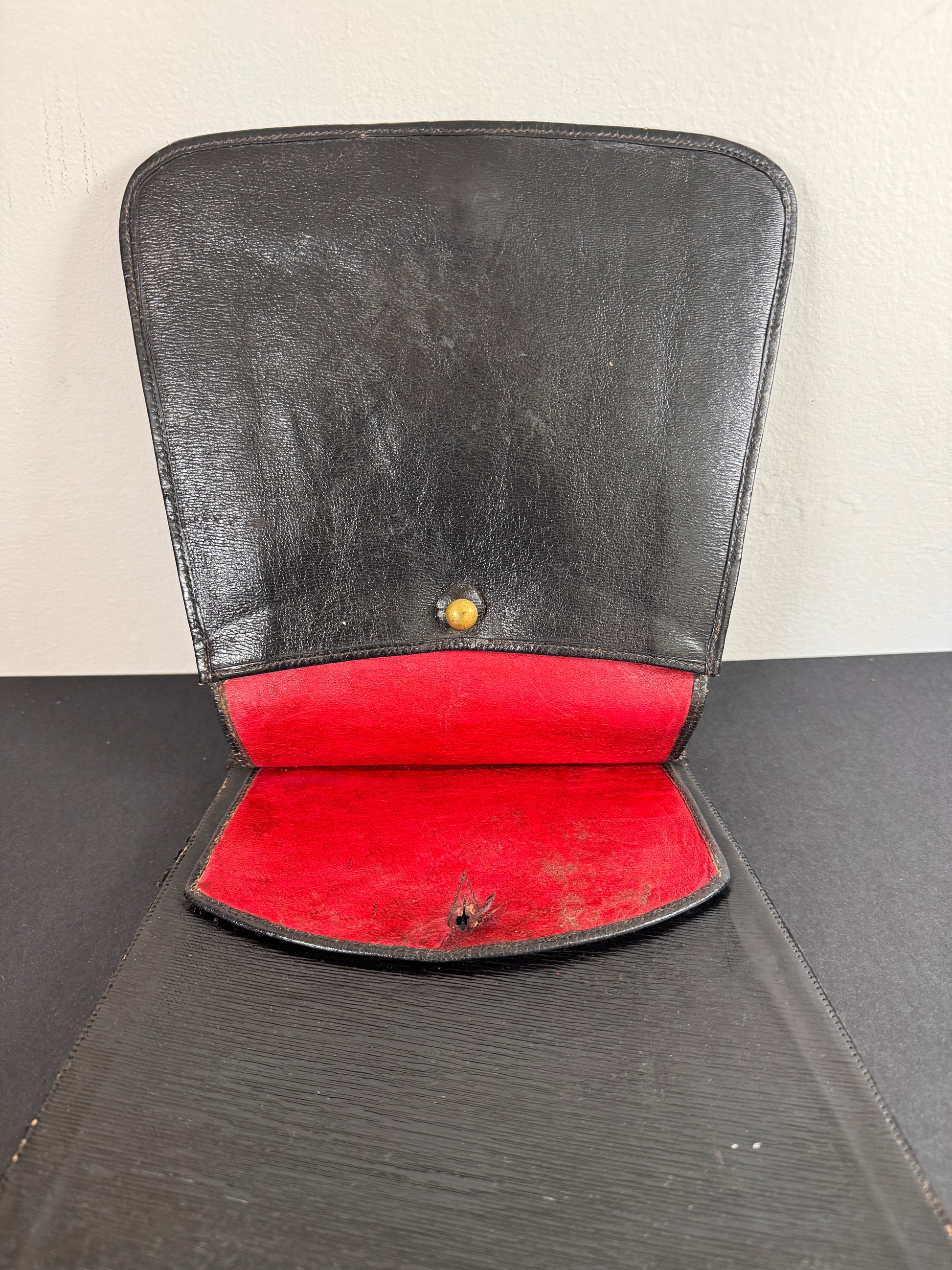 Photo 6 of Victorian British Royal Artillery Officer’s Full Dress Sabretache - collectible militaria item